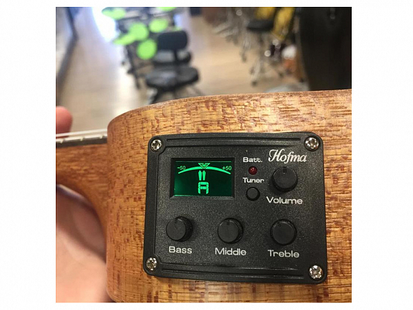 UKULELE SHELBY BY EAGLE SU25ME TENOR ELETRICO