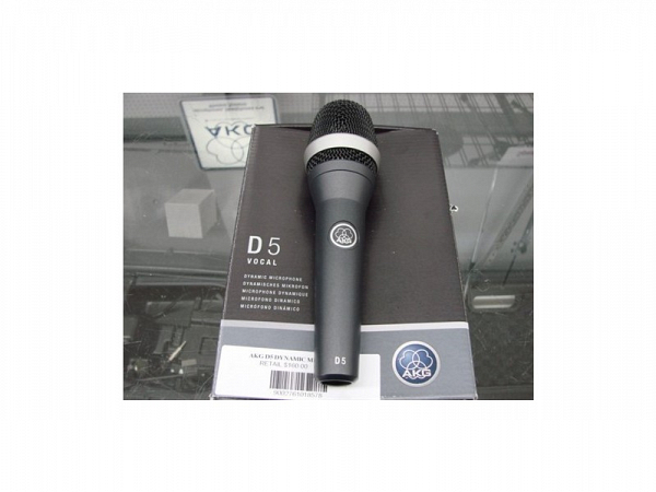 MICROFONE AKG D5